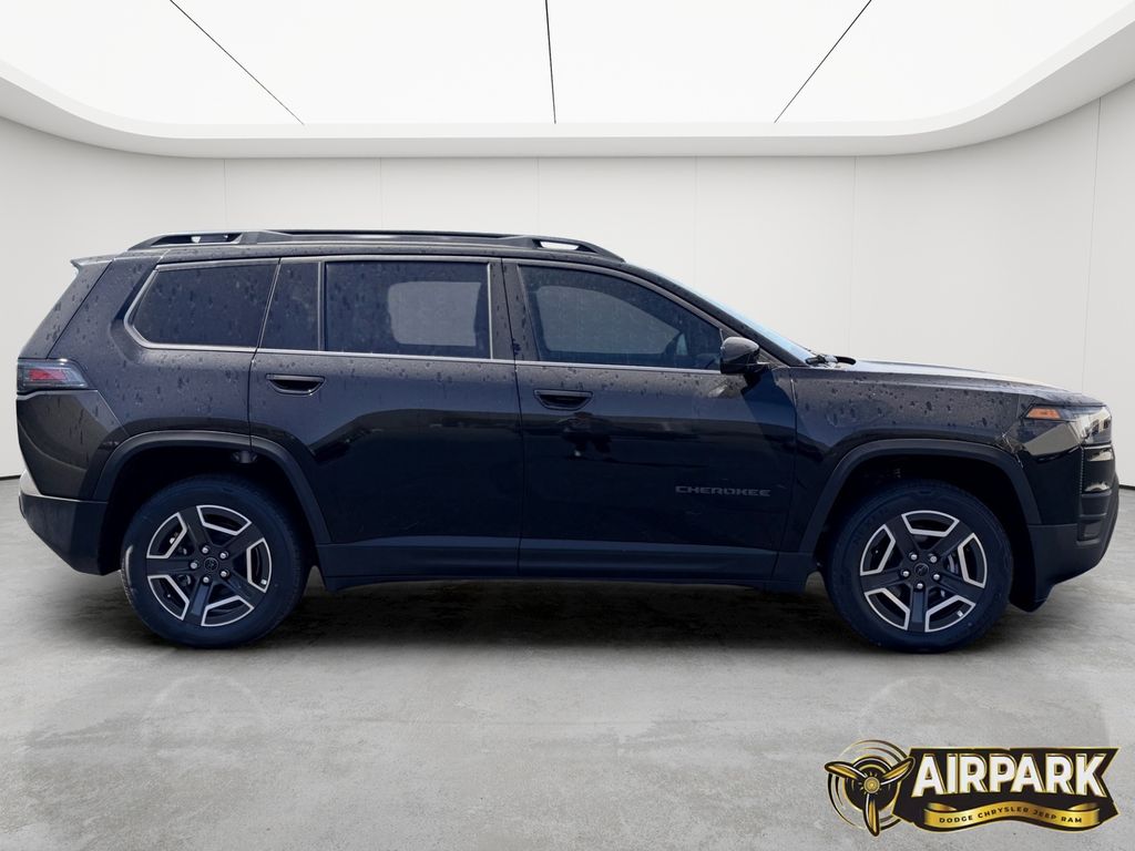 New 2026 Diamond Black Crystal Pearlcoat Jeep Laredo/Limited image 3