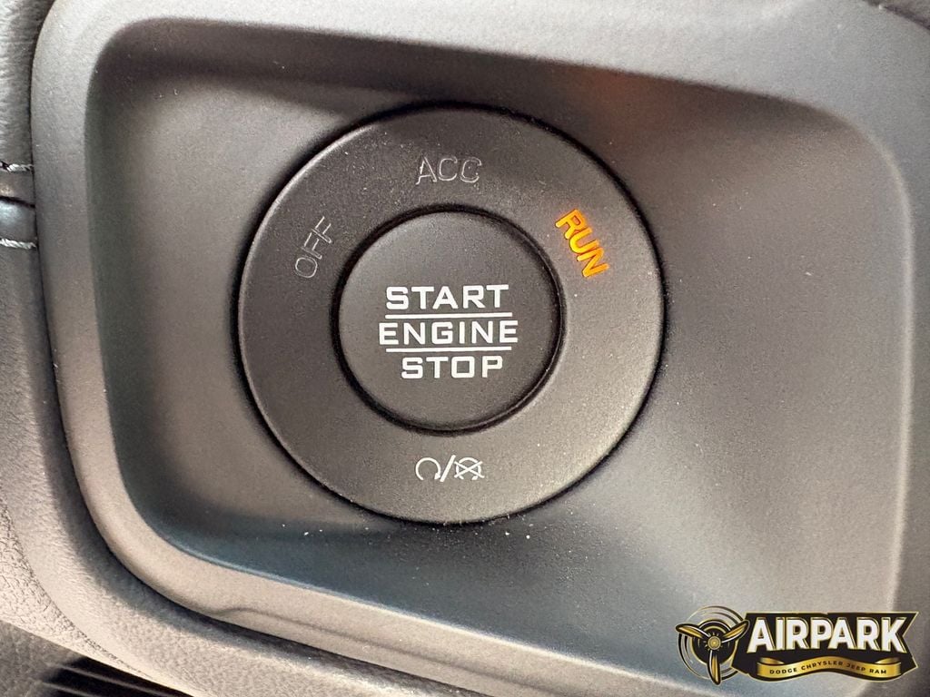 New 2026 Reign Jeep Rubicon image 19