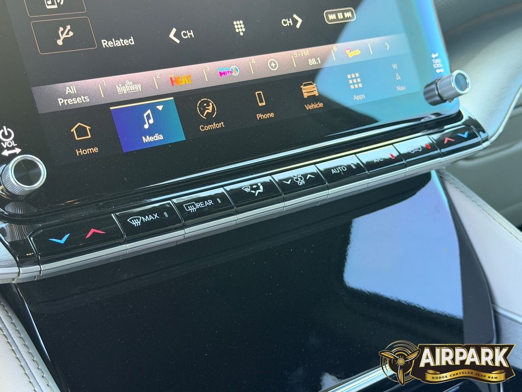 New 2026 High Gloss Black Jeep Base image 27