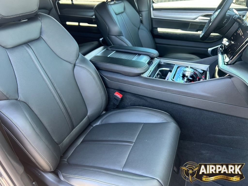 New 2026 Baltic Gray Jeep Base image 9