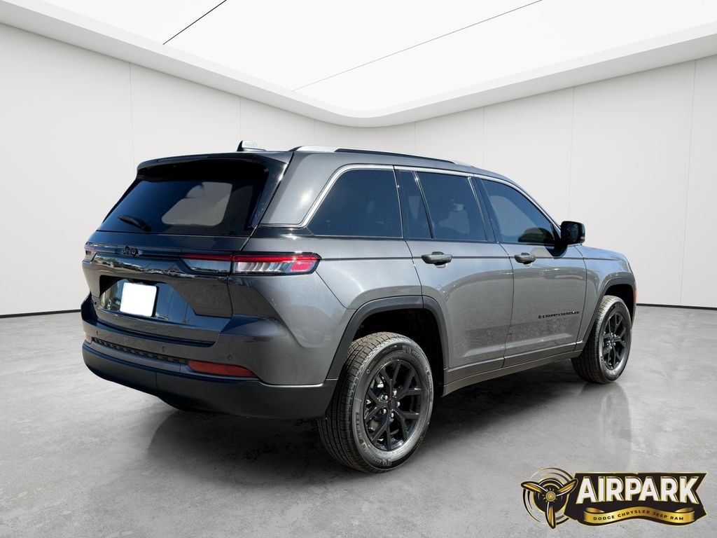 New 2026 Baltic Gray Jeep Laredo image 4