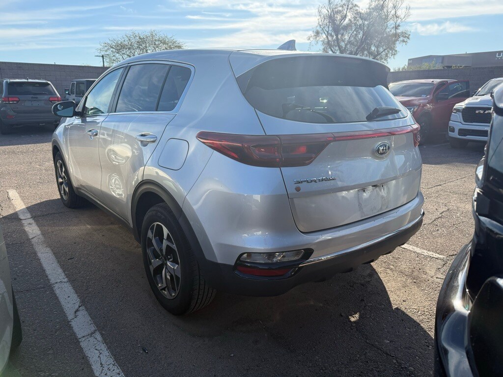 2020 Kia Sportage LX photo 2