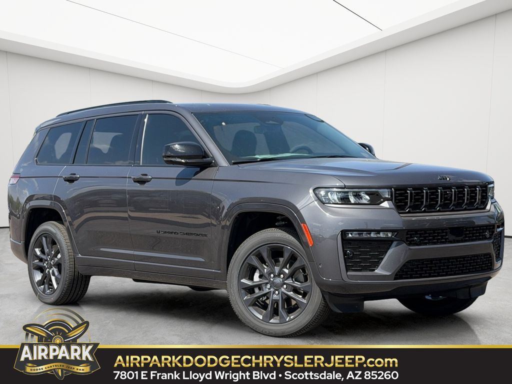 2026 Jeep Grand Cherokee L Limited Reserve 4x4's photo