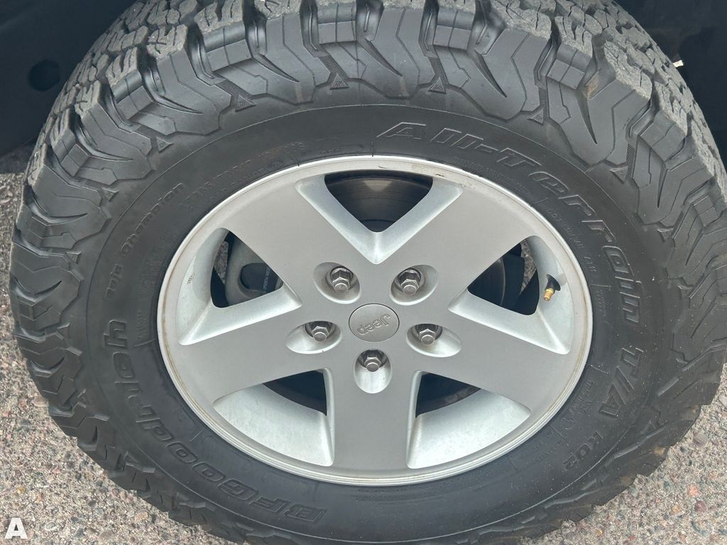 Used 2018 Black Clearcoat Jeep Unlimited Sport image 10