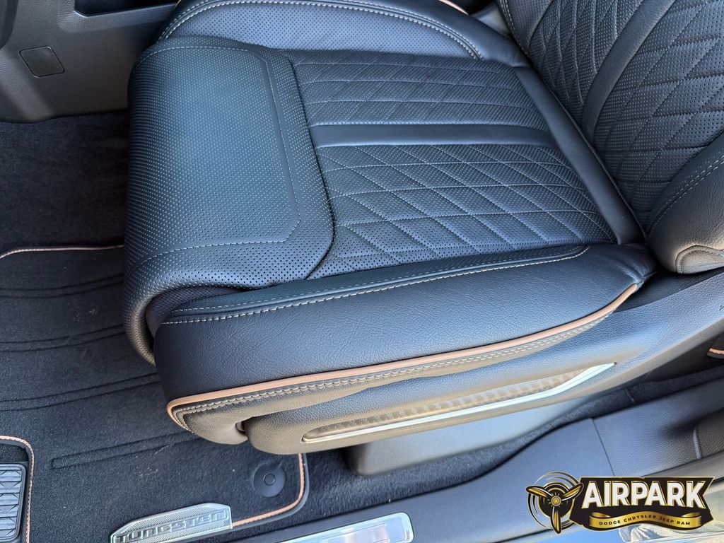 New 2026 Diamond Black Crystal Pearlcoat Ram Tungsten image 12