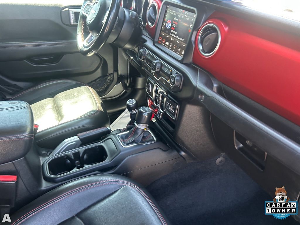 Used 2022 Granite Crystal Metallic Clearcoat Jeep Rubicon image 12