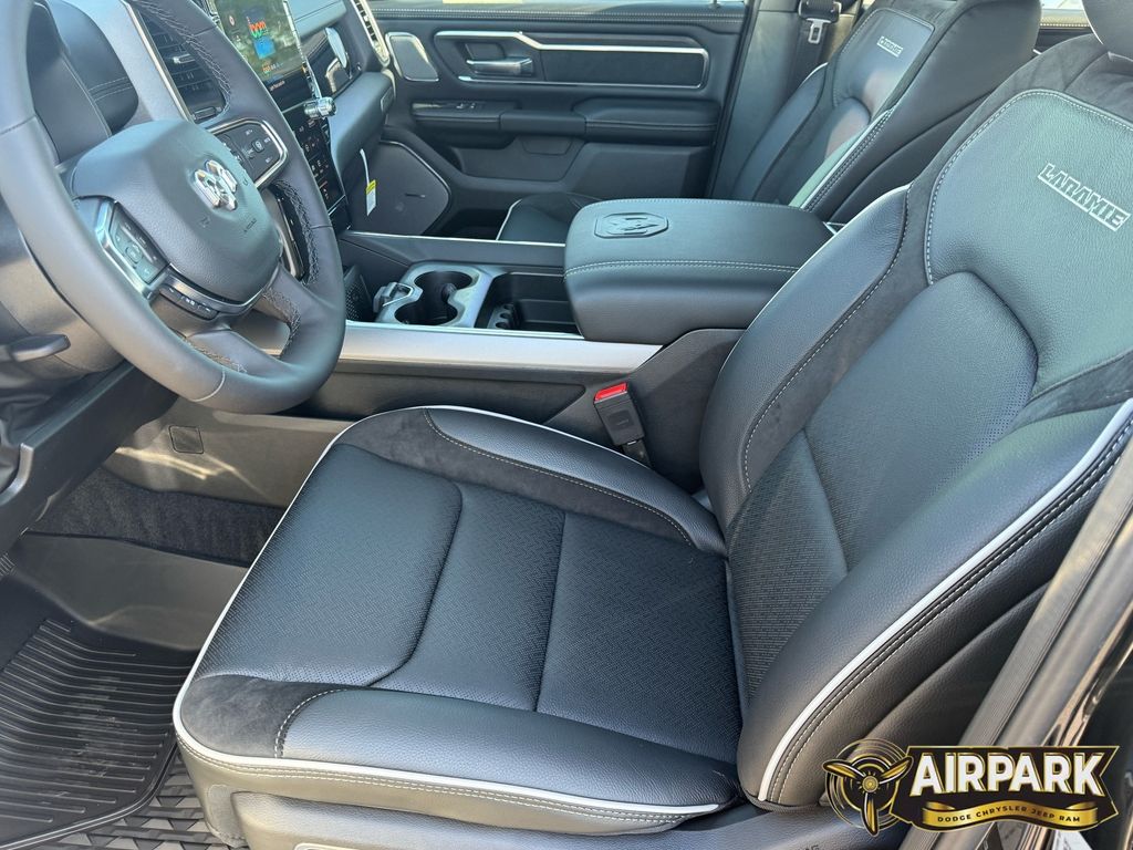 New 2026 Diamond Black Crystal Pearlcoat Ram Laramie image 12