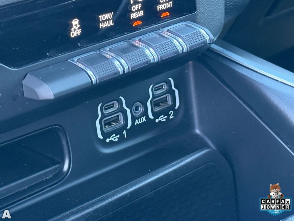 Used 2022 Granite Crystal Metallic Clearcoat Ram Big Horn/Lone Star image 23