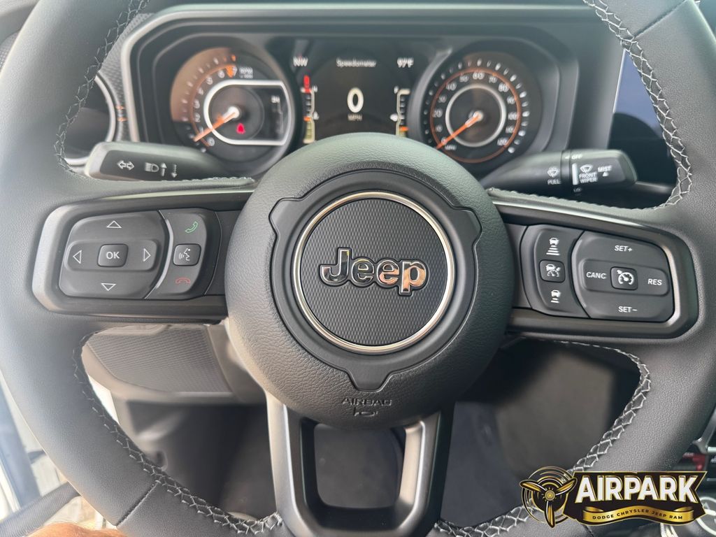 New 2026 Bright White Jeep Mojave image 20