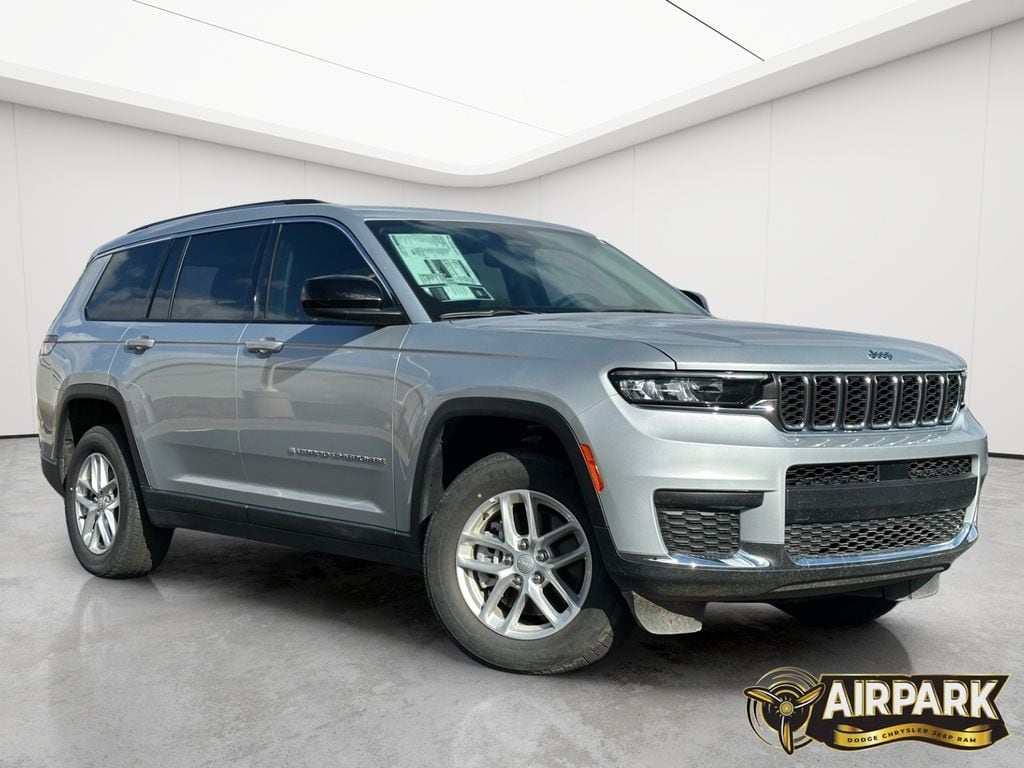 New 2023 Silver Zynith Jeep L Laredo image 2