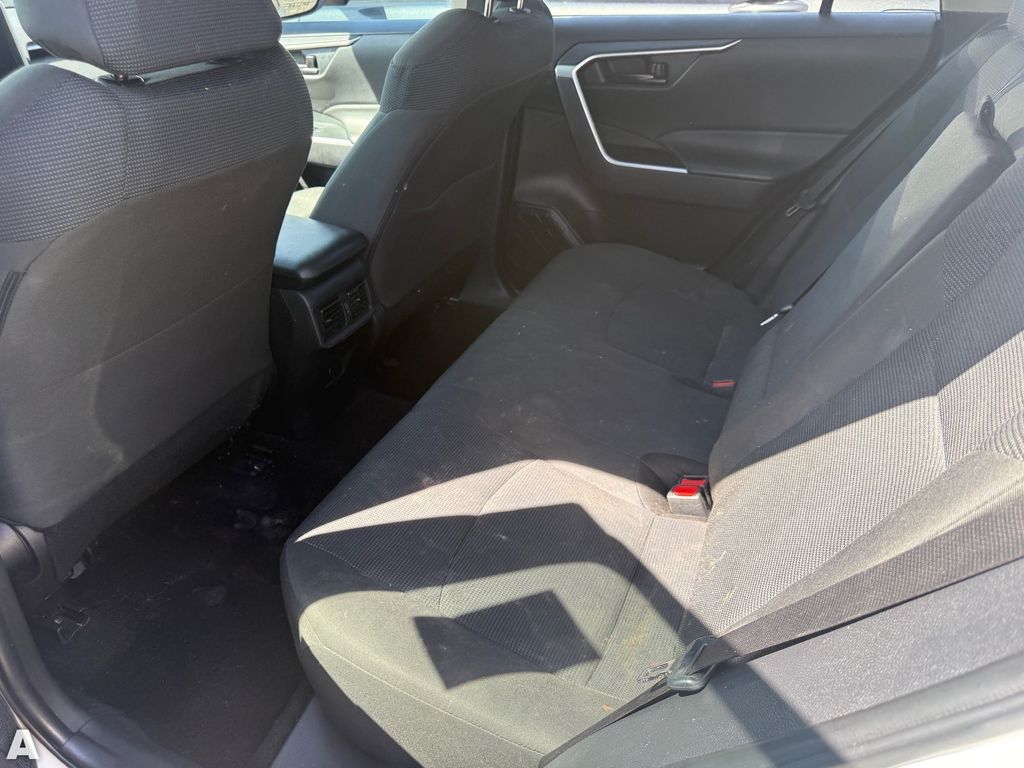 Used 2024 Ice Toyota LE image 7