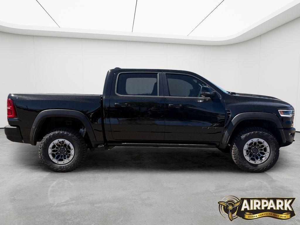 New 2026 Diamond Black Crystal Pearlcoat Ram RHO image 3