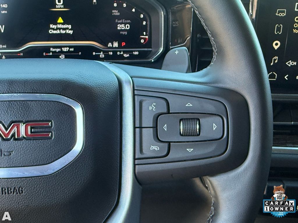 Used 2025 Onyx Black GMC Elevation image 17