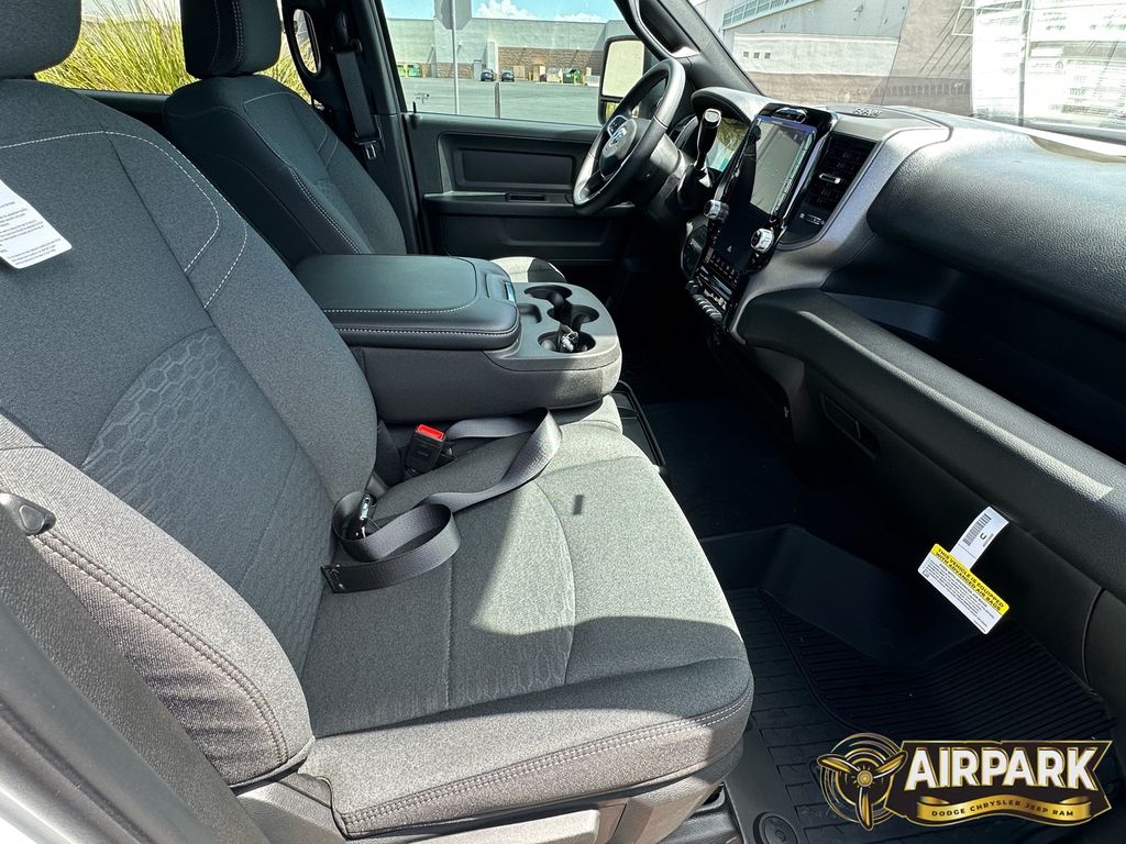 New 2025 Bright White Ram Tradesman image 12