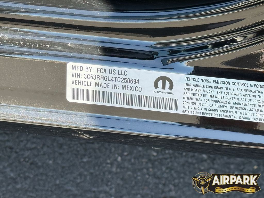 New 2026 Diamond Black Crystal Pearlcoat Ram Tradesman image 24