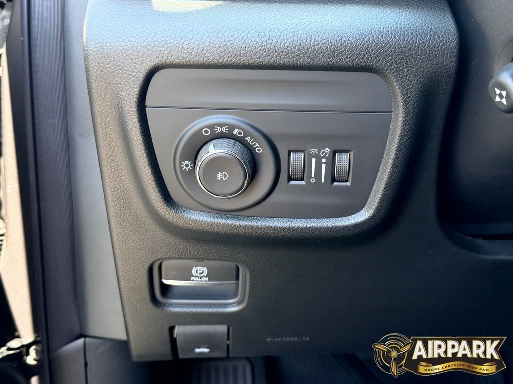New 2026 Baltic Gray Jeep Limited image 19