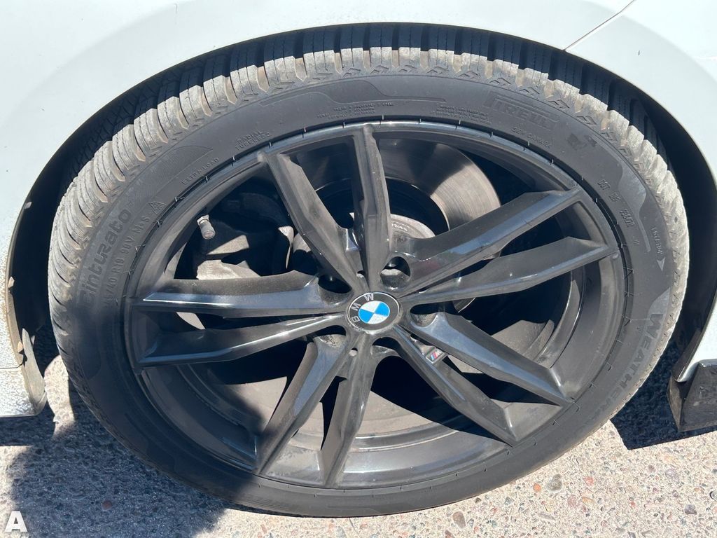 Used 2022 Alpine White BMW 330i image 6