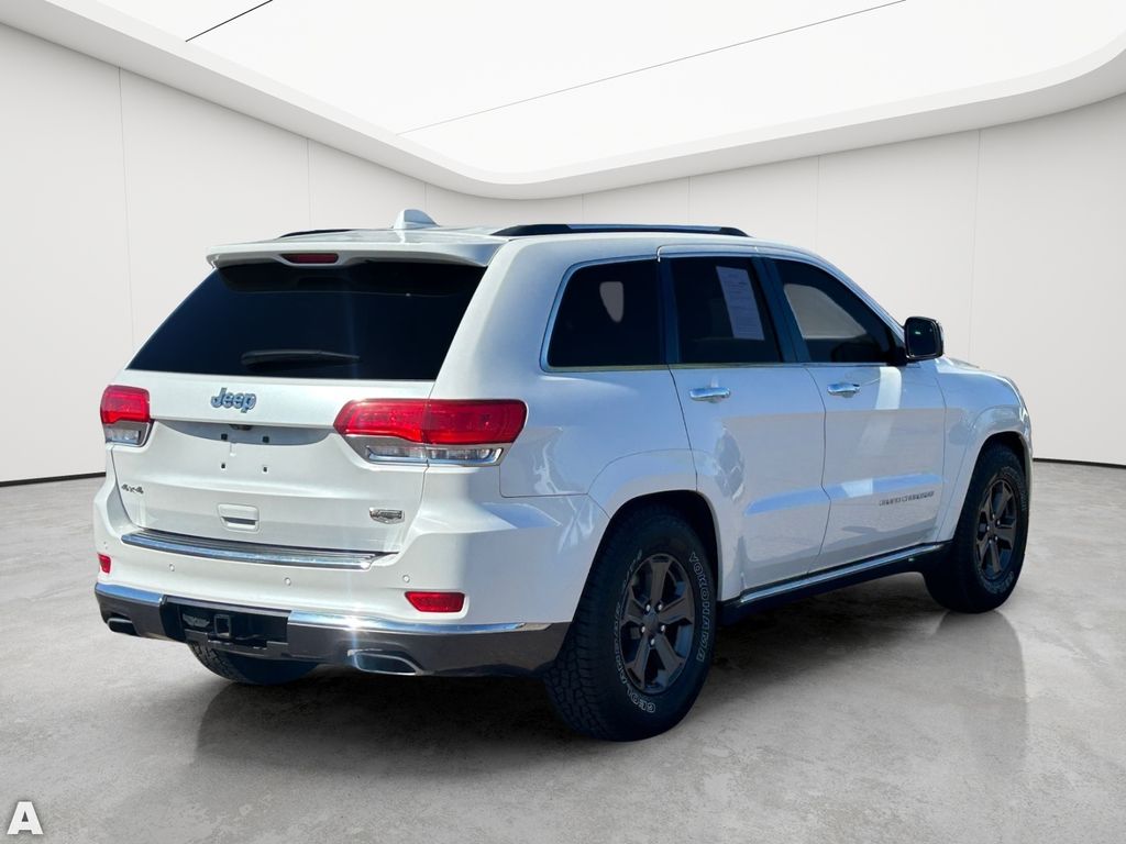 Used 2016 Ivory 3-Coat Jeep Summit image 5