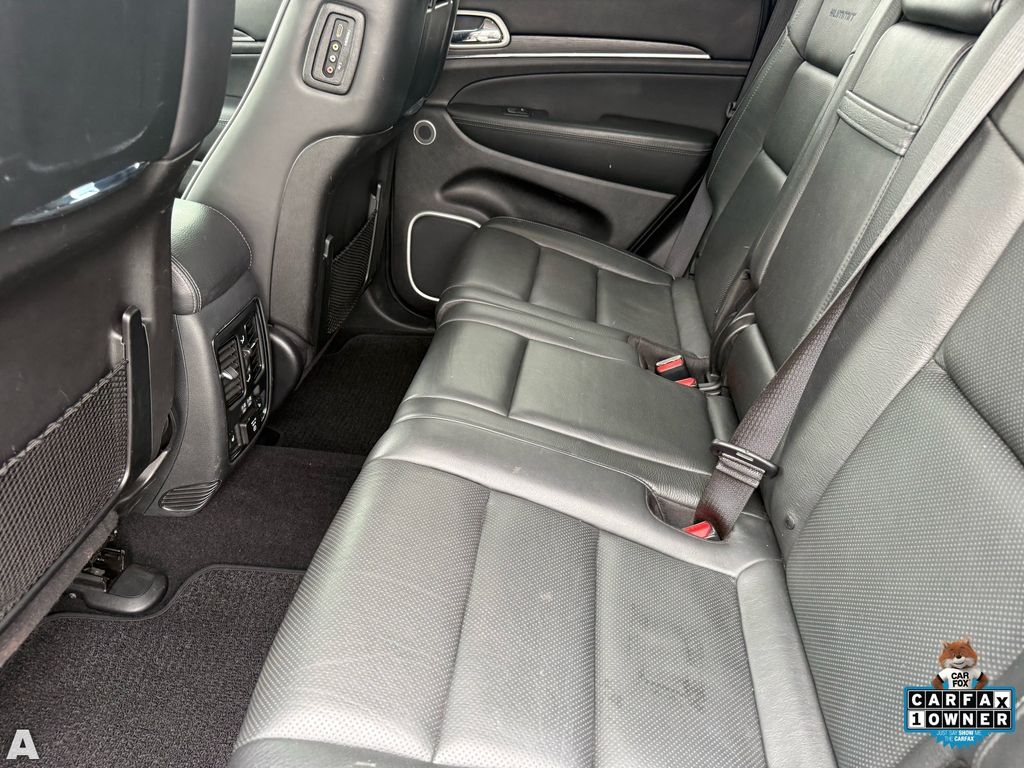 Used 2020 Diamond Black Crystal Pearlcoat Jeep Summit image 25