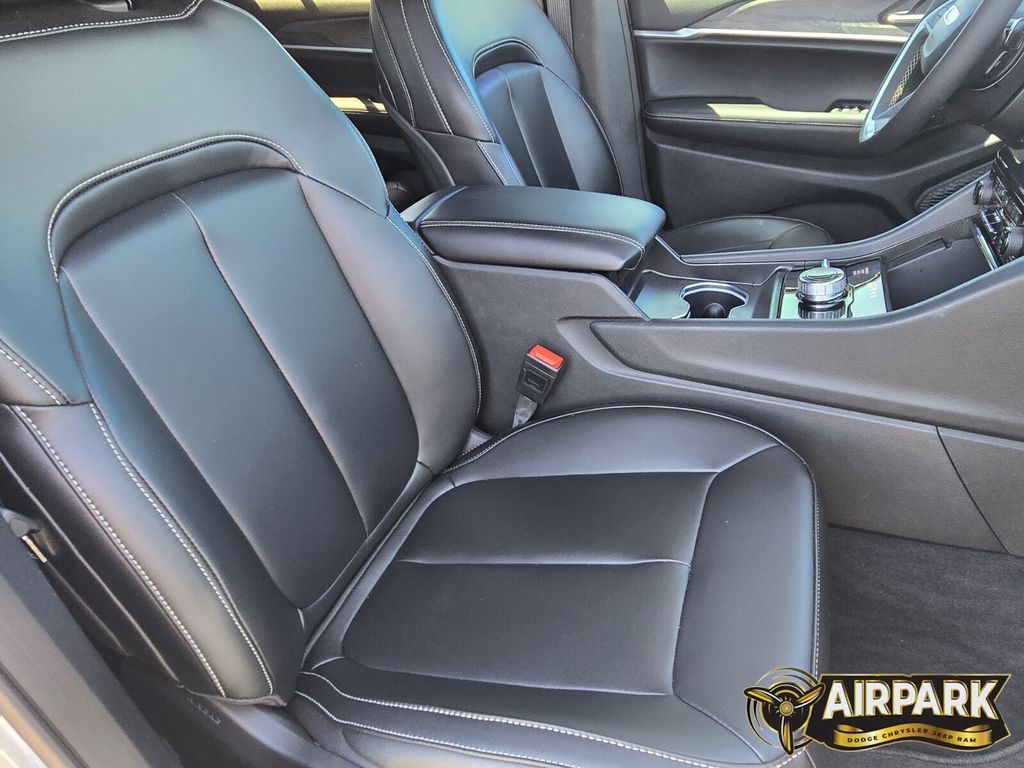 New 2025 Silver Zynith Jeep Limited image 11