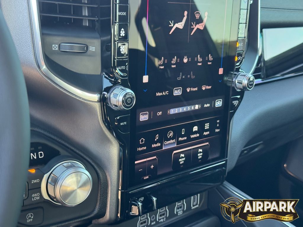 New 2026 Diamond Black Crystal Pearlcoat Ram Laramie image 21