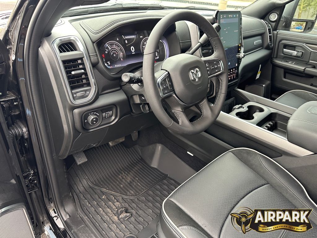 New 2026 Diamond Black Crystal Pearlcoat Ram Laramie image 16