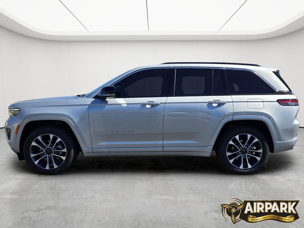 New 2025 Silver Zynith Jeep Overland image 7