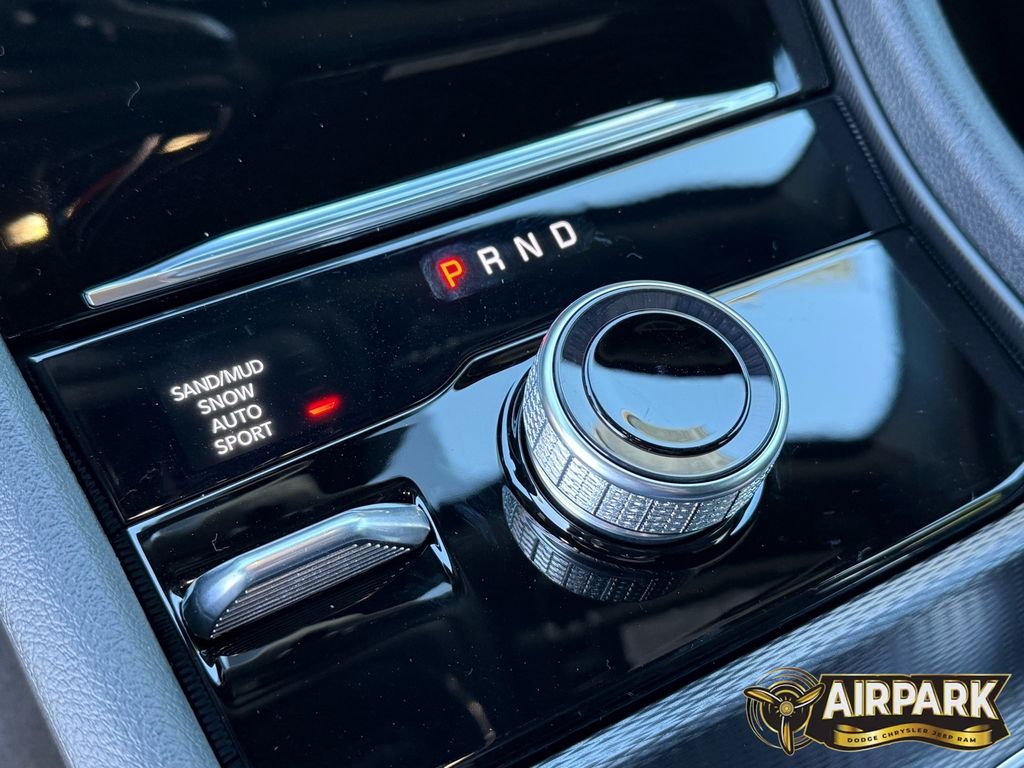 Used 2025 Silver Zynith Jeep Limited image 15