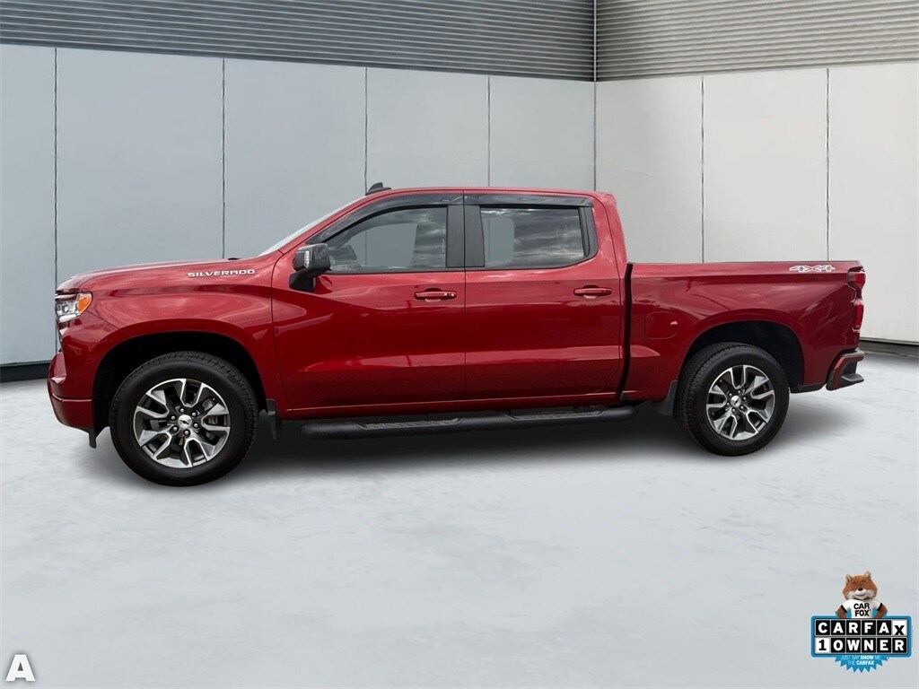 2025 Chevrolet Silverado 1500 RST photo 2