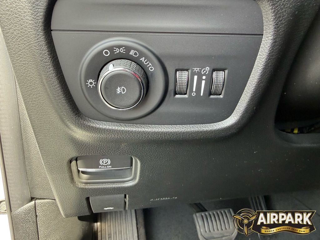 New 2025 Bright White Jeep Overland image 14