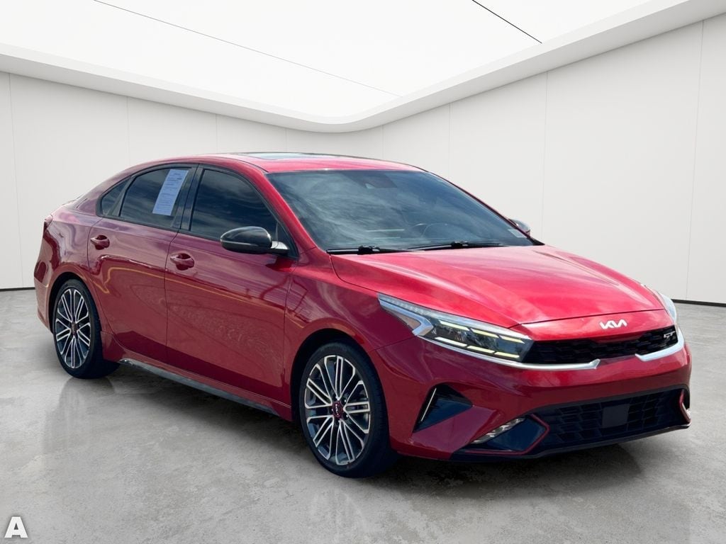 Used 2022 Currant Red Kia GT image 7