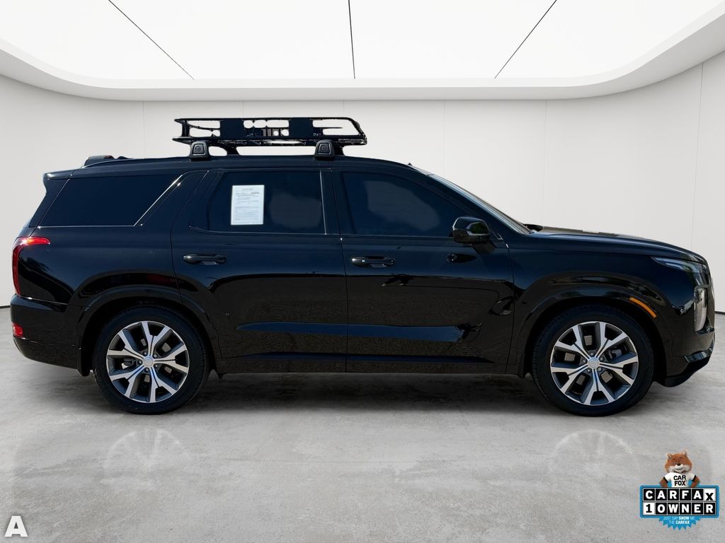 Used 2022 Abyss Black Pearl Hyundai Limited image 8