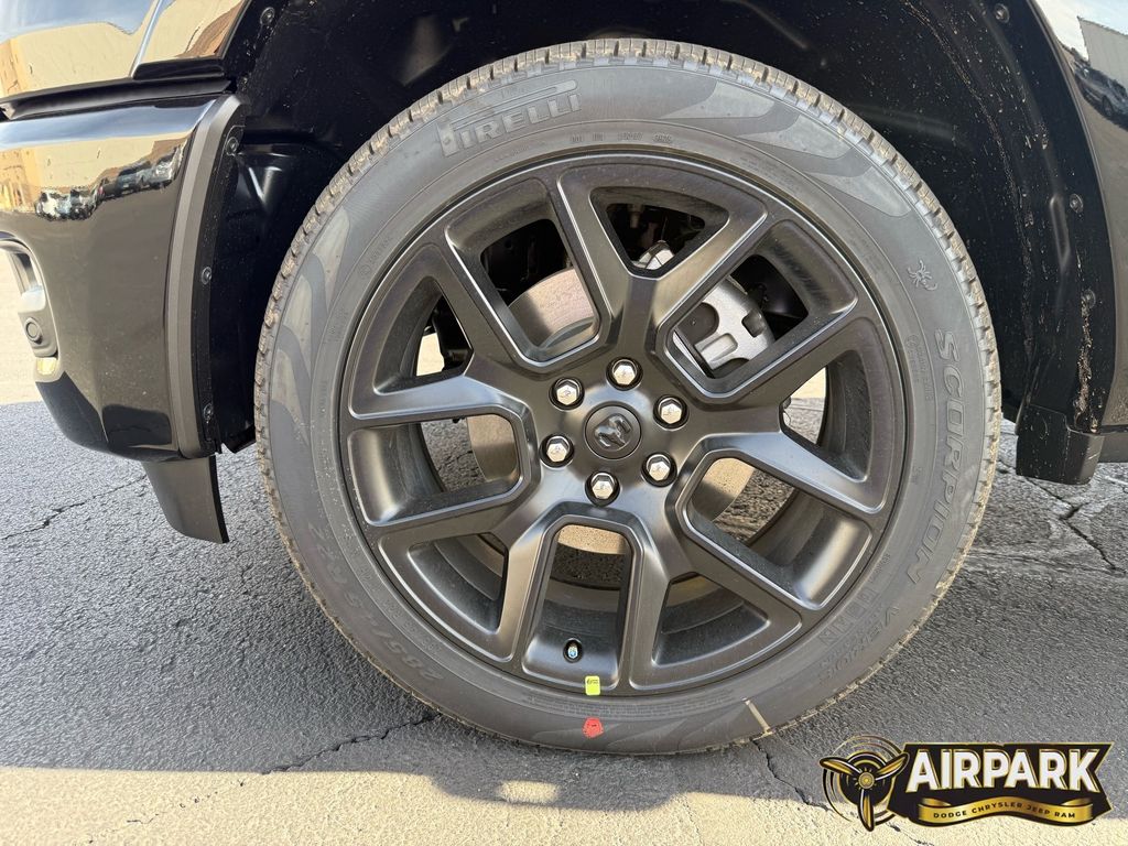 New 2026 Diamond Black Crystal Pearlcoat Ram Laramie image 10