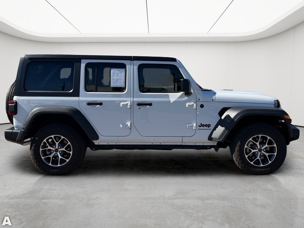 Used 2025 Bright White Clearcoat Jeep Sport S image 8