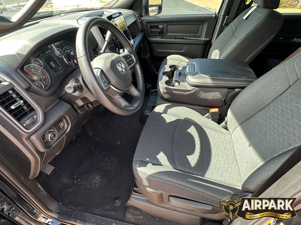 New 2026 Diamond Black Crystal Pearlcoat Ram Tradesman image 14