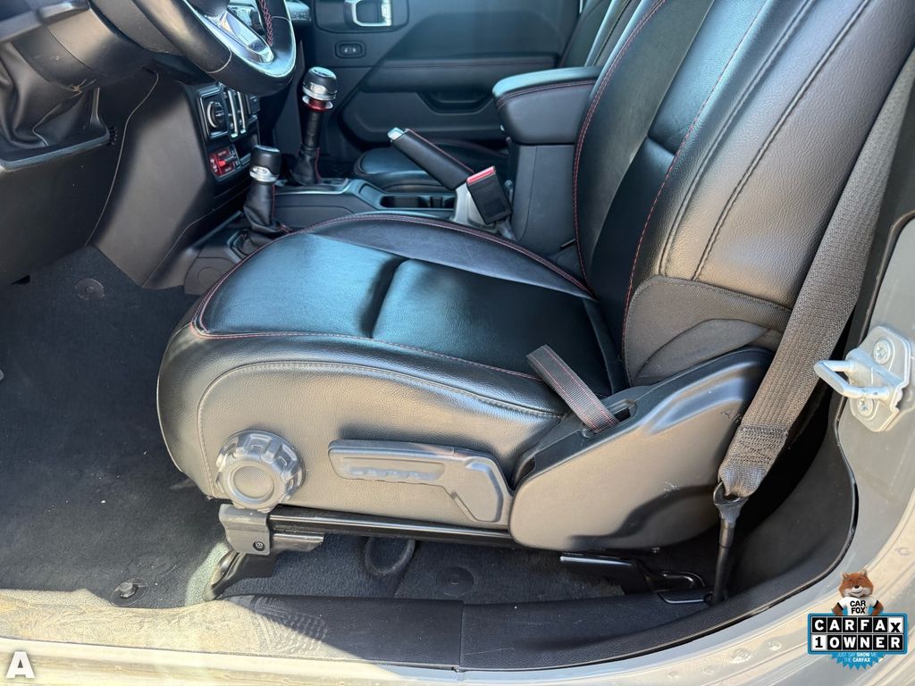 Used 2022 Sting-Gray Clearcoat Jeep Rubicon image 13