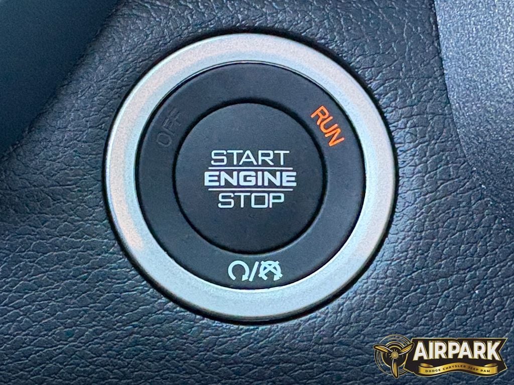 New 2026 Diamond Black Crystal Pearlcoat Ram Tradesman image 18