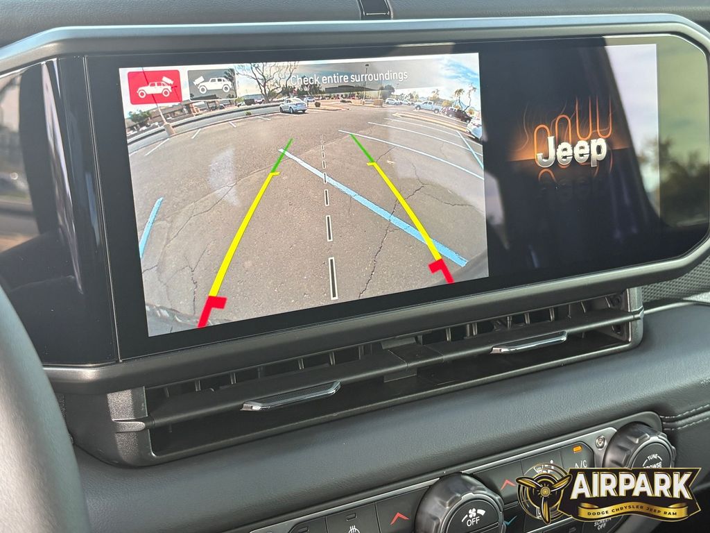 New 2026 Reign Jeep Rubicon image 22