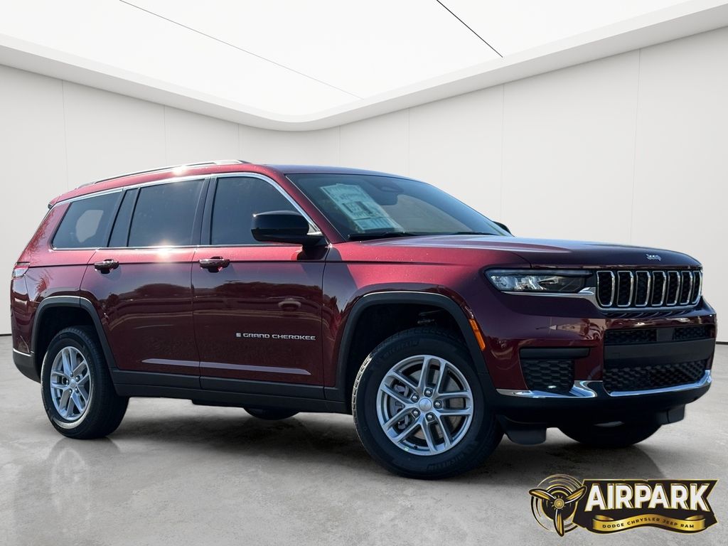 New 2025 Velvet Red Pearlcoat Jeep Laredo image 2