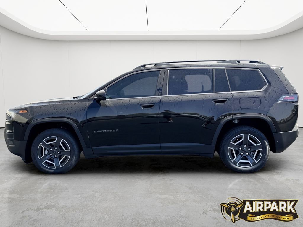 New 2026 Diamond Black Crystal Pearlcoat Jeep Laredo/Limited image 7