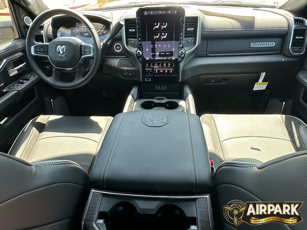 New 2025 Diamond Black Crystal Pearlcoat Ram Laramie image 15