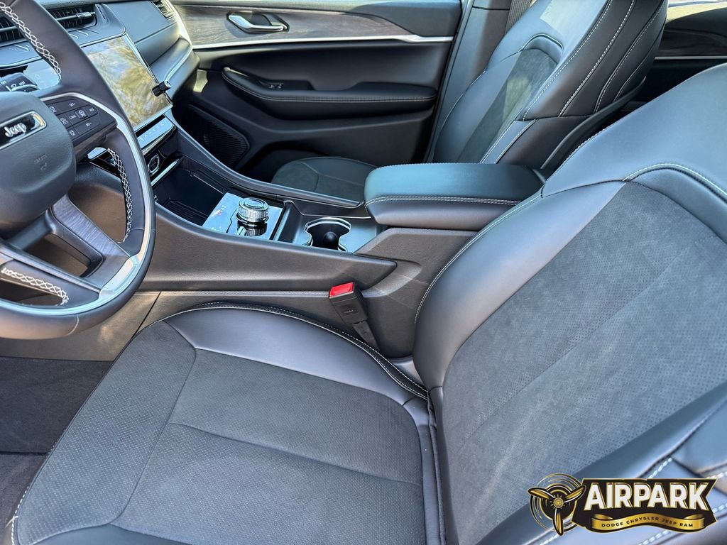 New 2026 Baltic Gray Jeep Laredo image 12