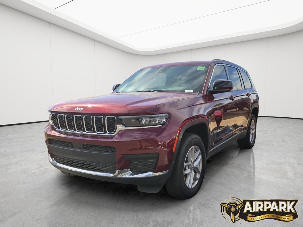 New 2025 Velvet Red Pearlcoat Jeep Laredo image 6