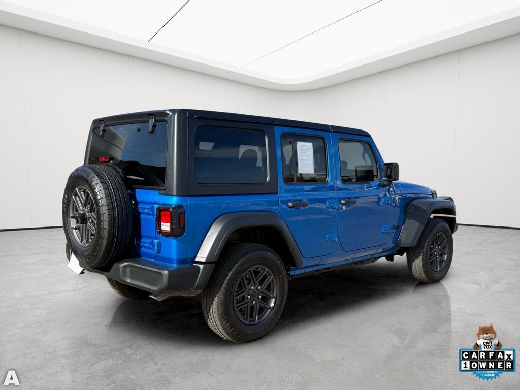 Used 2025 Hydro Blue Pearl Coat Jeep Sport S image 7
