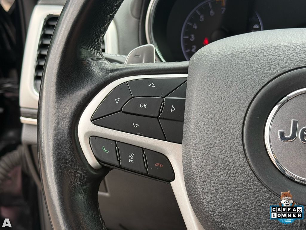 Used 2020 Diamond Black Crystal Pearlcoat Jeep Summit image 16