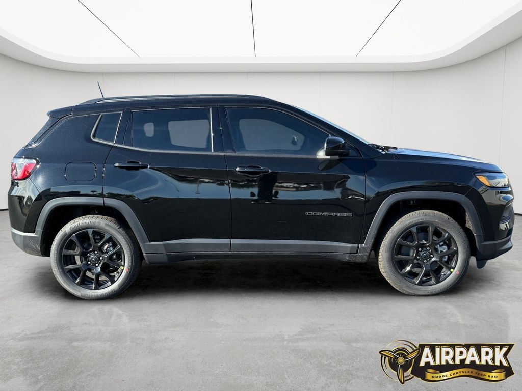 New 2026 Diamond Black Crystal Pearlcoat Jeep Latitude image 3