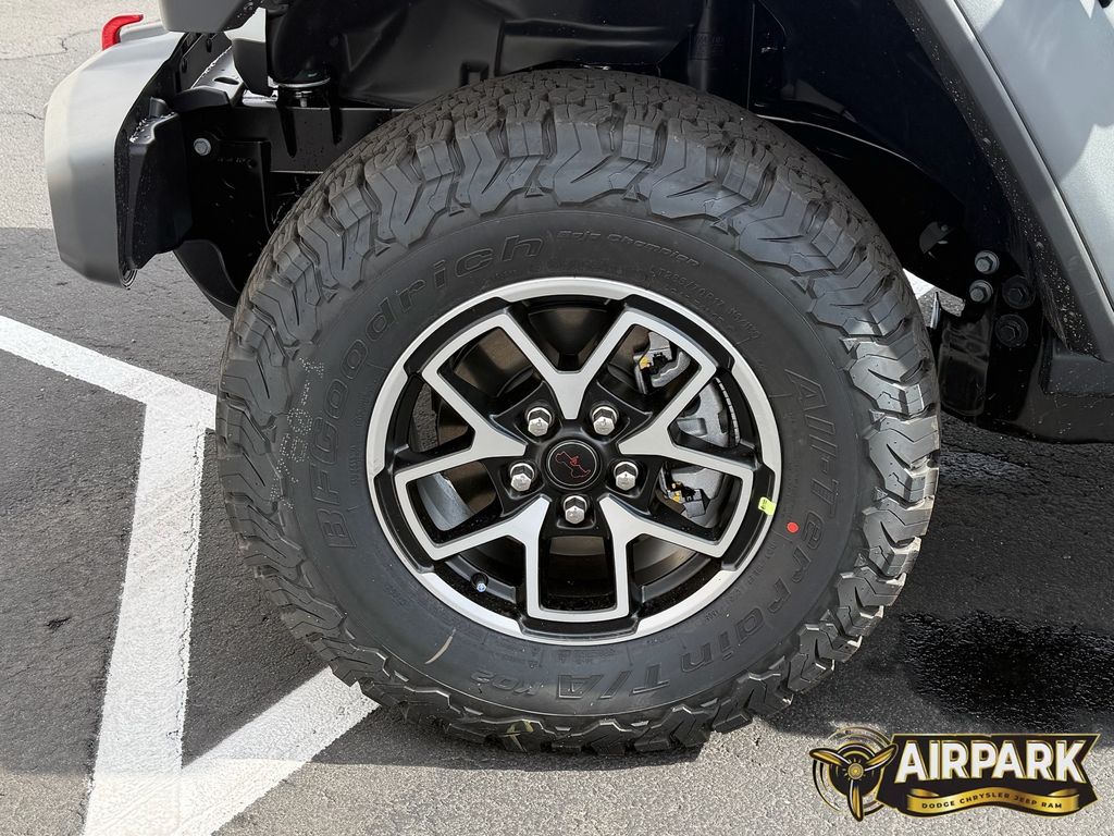 New 2026 Bright White Jeep Rubicon image 10