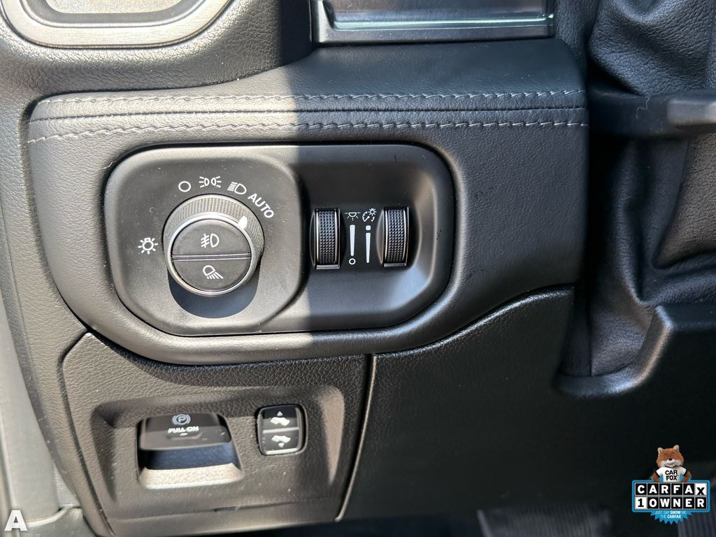 Used 2020 Diamond Black Crystal Pearlcoat Ram Limited image 14