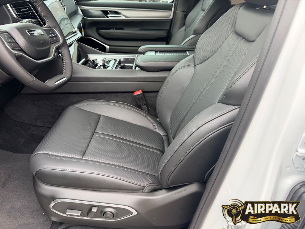 New 2026 Bright White Jeep Limited image 15