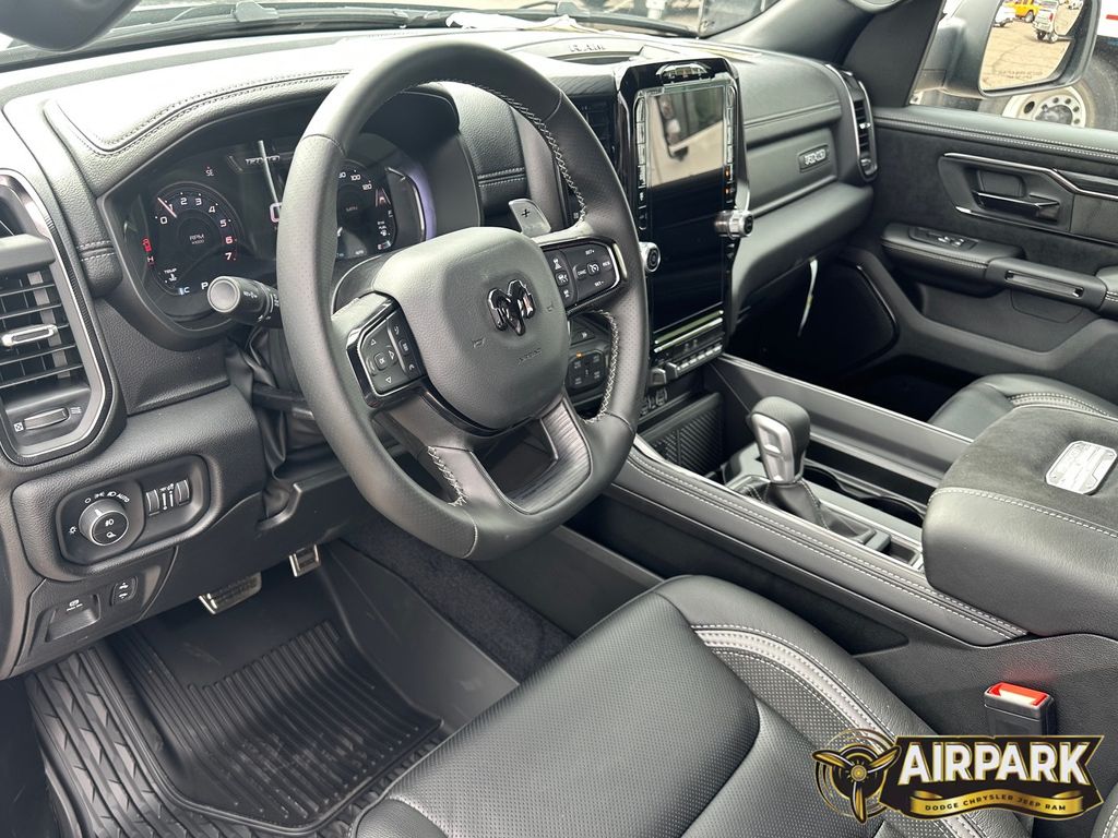 New 2026 Diamond Black Crystal Pearlcoat Ram RHO image 16